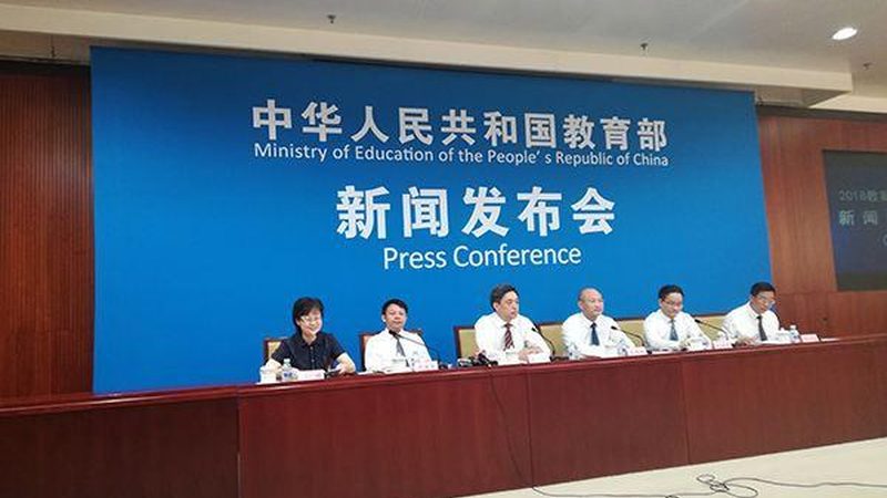 线下课程则具有以下特点：